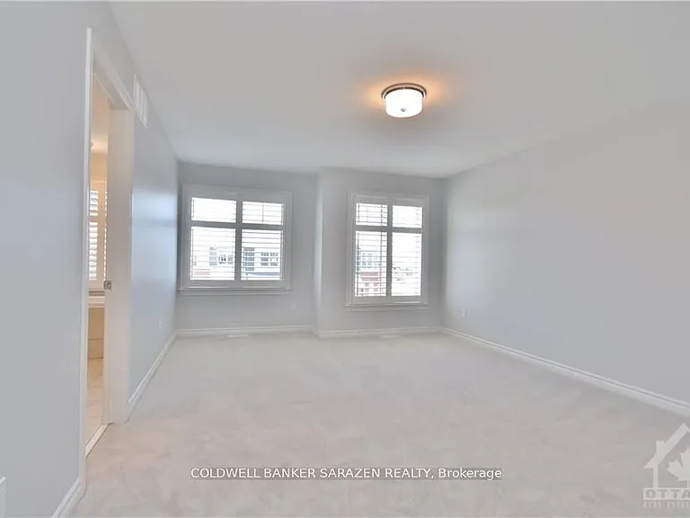 538 Sonmarg Cres — Photo 15