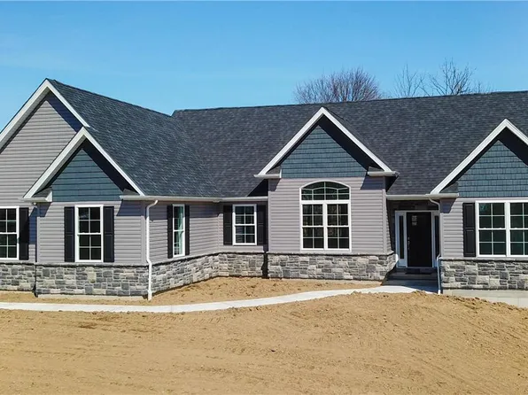 644 Stagecoach Dr, Cherryville, PA 18035