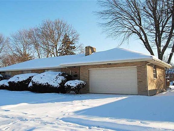 2nd image of 808 Willowdale Ave