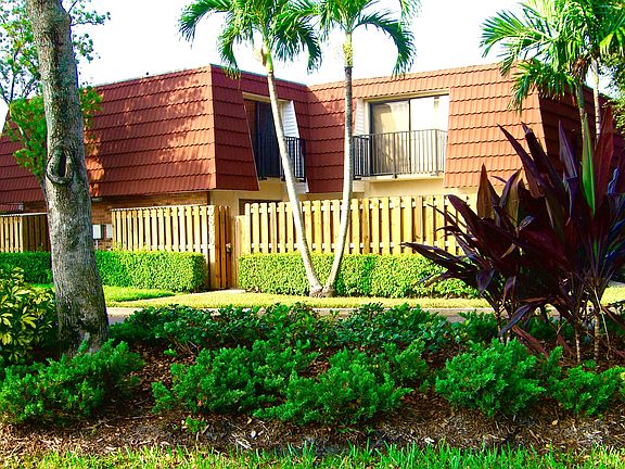 3rd image of 9915 NW 6th Ct