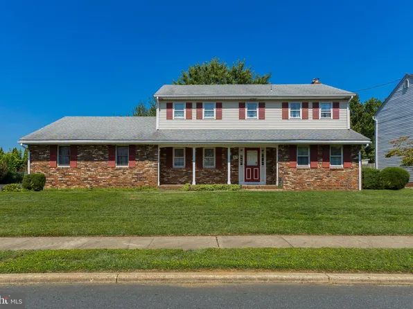 10 Delaware Dr, Bordentown, NJ 08505