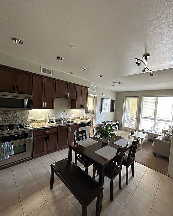 1st image of 21301 Erwin St Unit 435