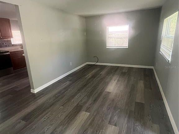 4th image of 513 Oliphant Ln