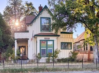325 3rd St, Yreka, CA 96097