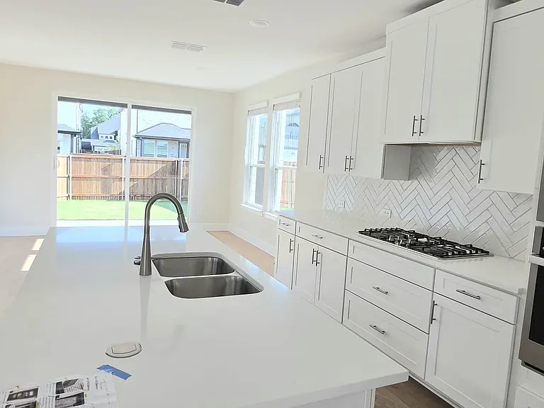 3010 Eleanor Dr — Photo 10