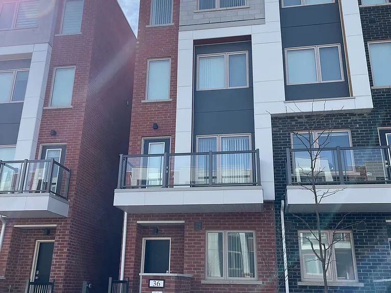 36 William Duncan Rd — Photo 12