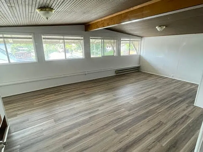 435 -Keystone Apartments — Photo 39