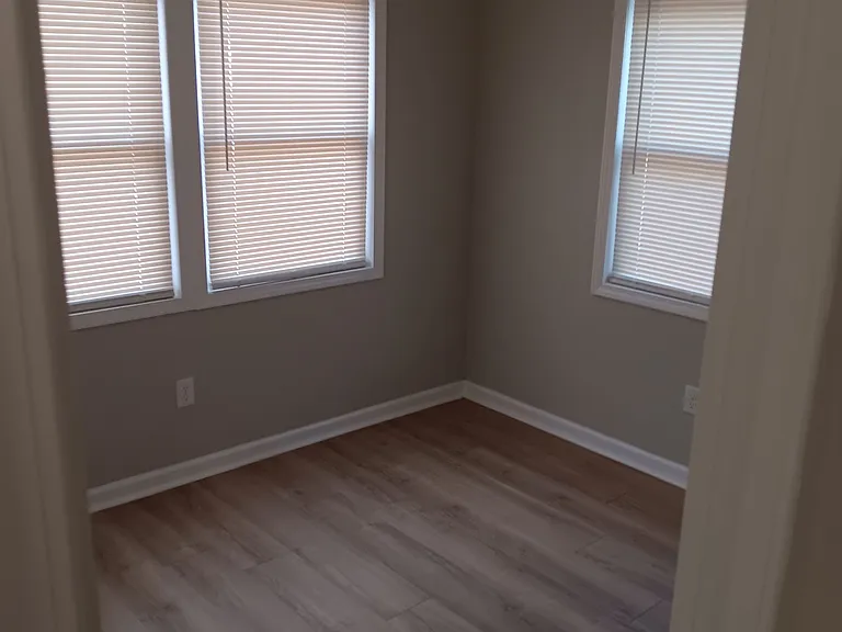 2060 Seward St #2 — Photo 8