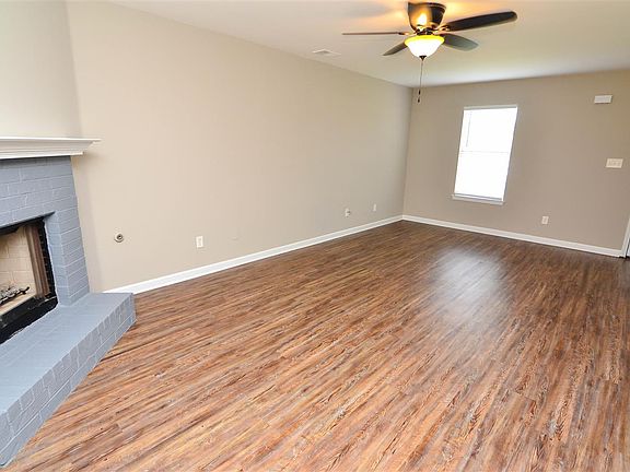 4th image of 6989 Luxor Ln