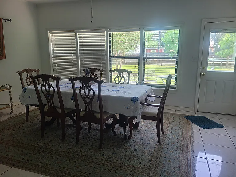 216 Enfield Rd — Photo 3