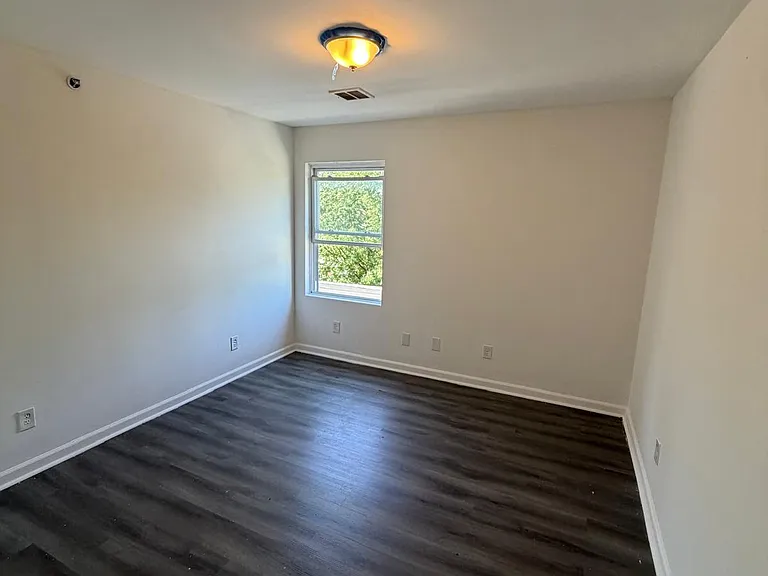 428 Jefferson Ave #3B — Photo 3