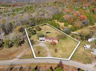 6381 Manus Rd, Murfreesboro, TN 37127