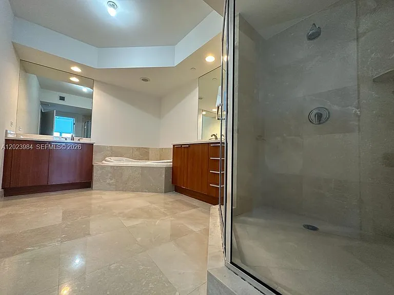 2650 Lake Shore Dr #1001 — Photo 24