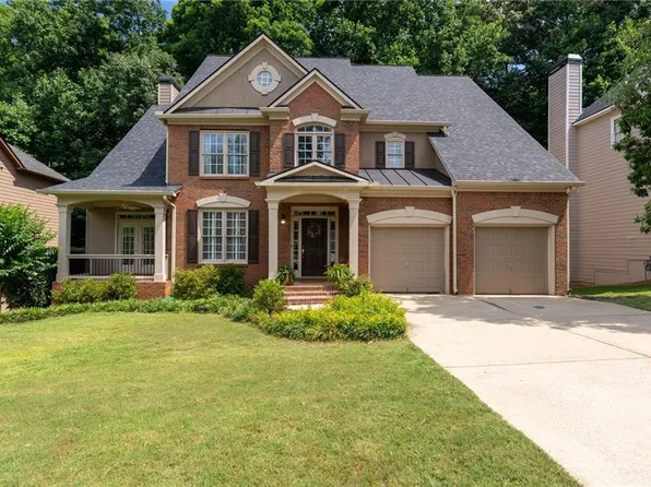 1129 Queensgate Dr SE, Smyrna, GA 30082