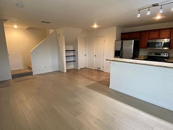 5th image of 221 Westlake Dr Unit 4