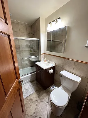 Rented by OvCo Realty | media 18