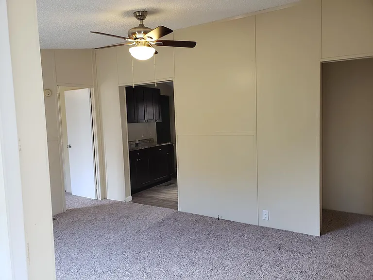 2066 Coffey Rd #K — Photo 7