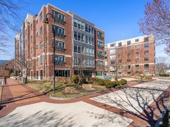 88 Wharf St Unit 506, Milton, MA 02186