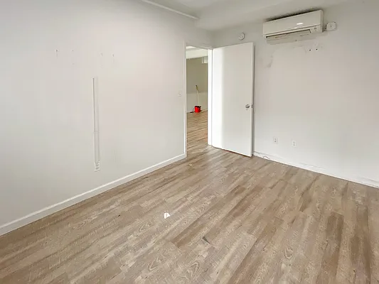 Rented by MySpaceNYC | media 30