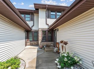 824 S Westhaven Pl UNIT E, Appleton, WI 54914