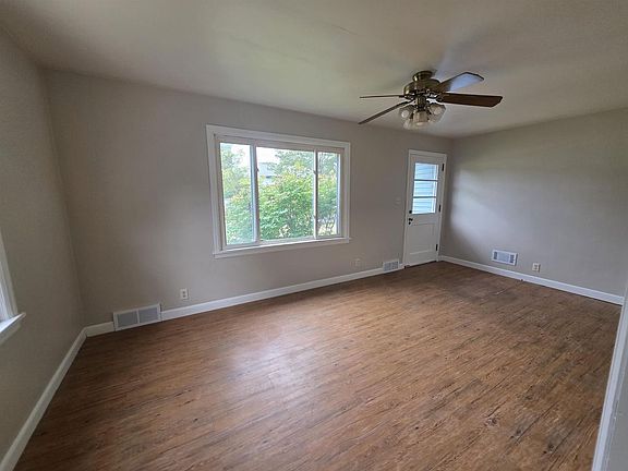 3rd image of 617 FOURTH AVENUE