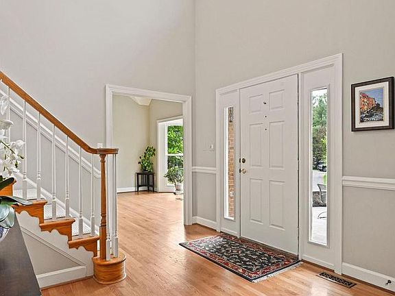 5th image of 1167 Silver Beech Rd
