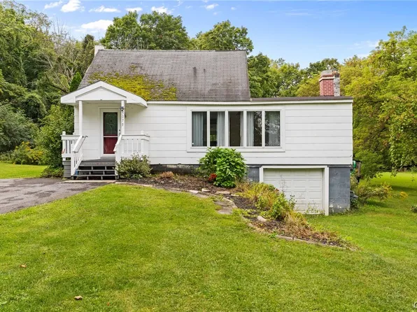 5073 Van Zandt Rd, Syracuse, NY 13215