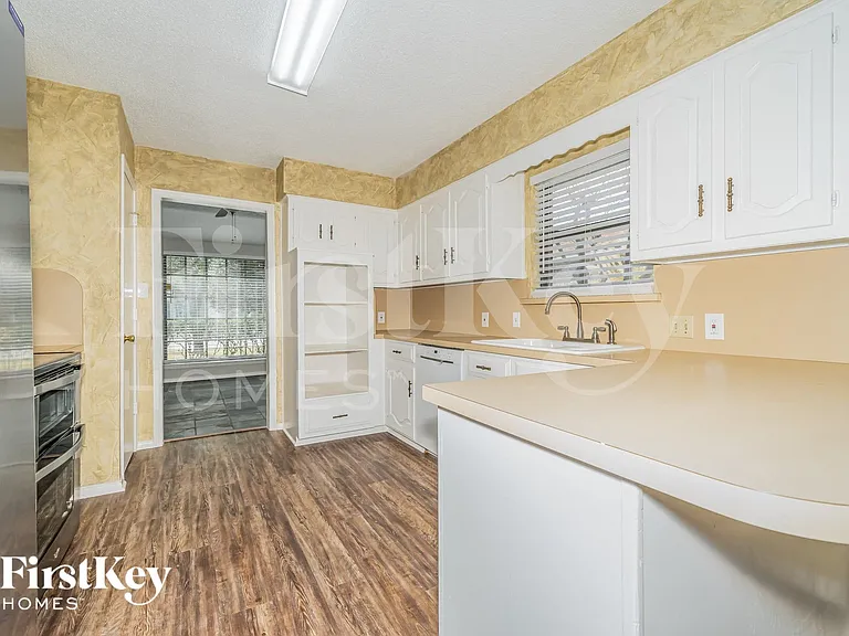 3941 Los Robles Dr — Photo 5