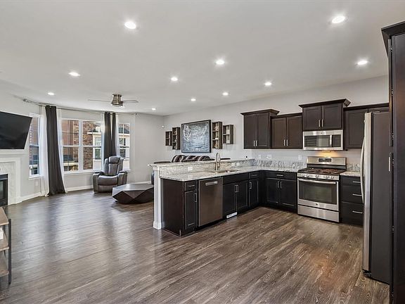 2nd image of 340 Clark Dr #2