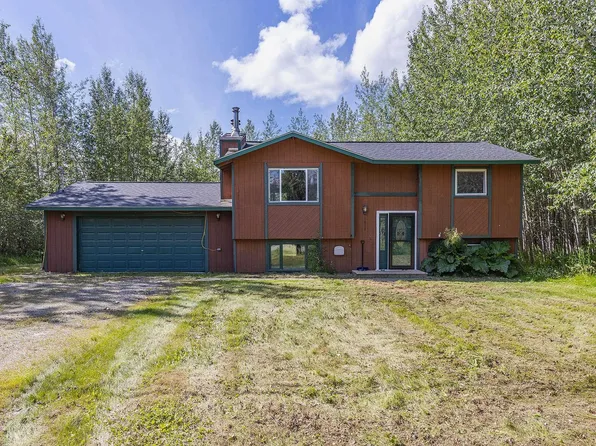 2011 Greenwood St, North Pole, AK 99705