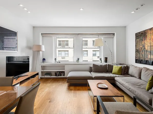 111 E 56th St #1406, New York, NY 10022