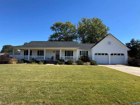 1801 Brookmeade Ave, Athens, AL 35611