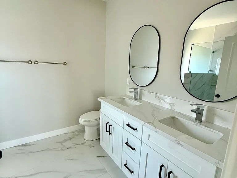 3442 Vineland Ave — Photo 12