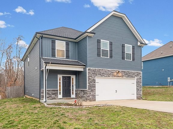 2nd image of 1004 Black Oak Cir