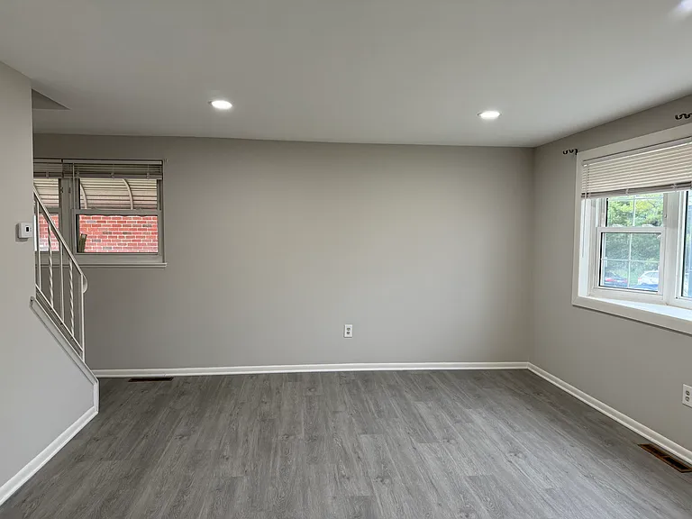 1113 Regina Dr — Photo 12