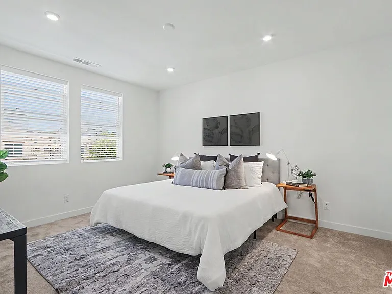 126 Hazel Dr — Photo 11