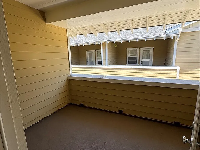 942 Sartori Ave — Photo 16