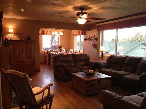 Great Room/ Living Room