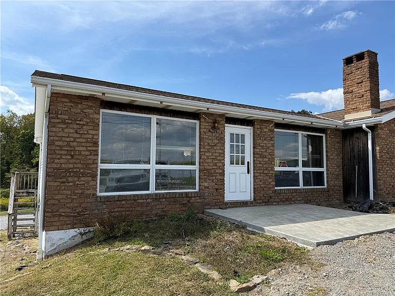 766 N Pike Rd — Photo 1