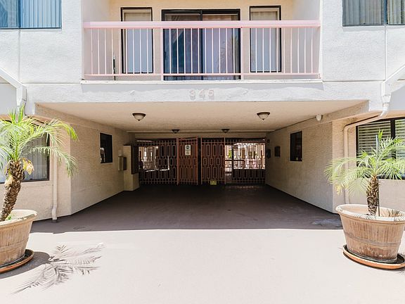 3rd image of 345 N Jackson St APT 309