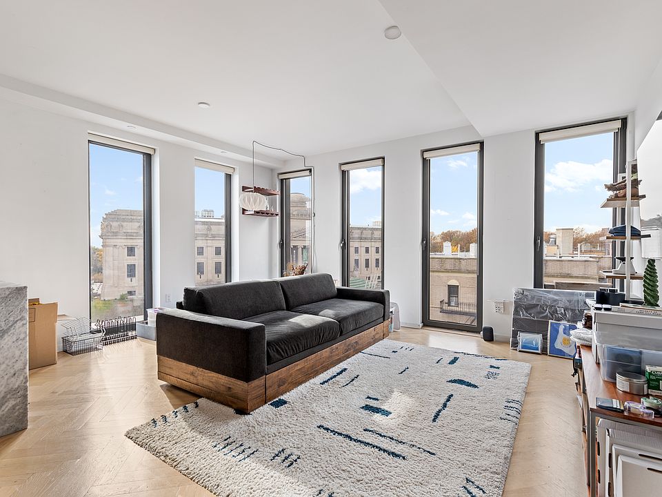 1st image of 805 Washington Ave #8E
