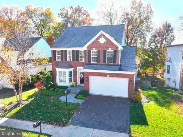 47421 River Crest St, Sterling, VA 20165