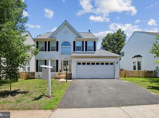 8737 Hackney Dr, Bristow, VA 20136