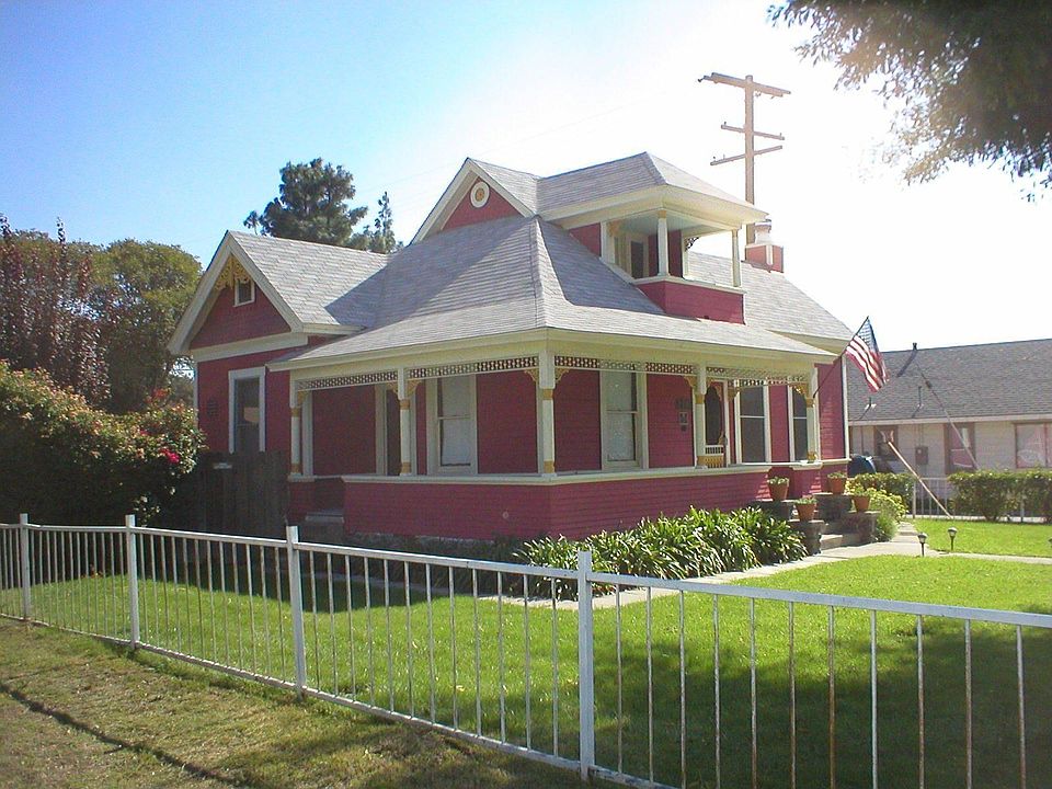 1st image of 310 N Campus Ave