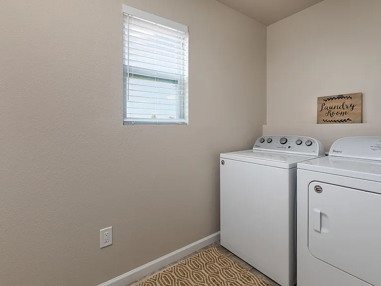 3985 Stone Mountain Dr — Photo 23