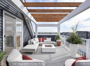 20 NW Belmont Pl SW, Calgary, AB T2X5T6