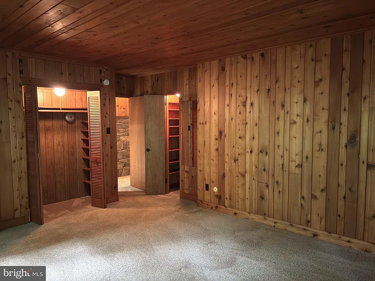 6489 Old Carversville Rd — Photo 11