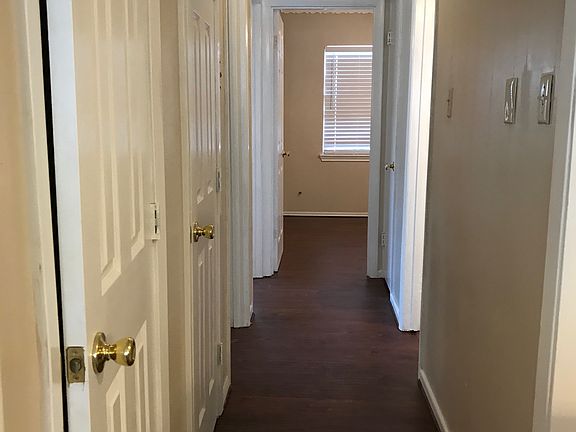 2nd image of 1848 Mount Pleasant Dr
