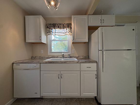 5th image of 314 Fort Couch Rd
