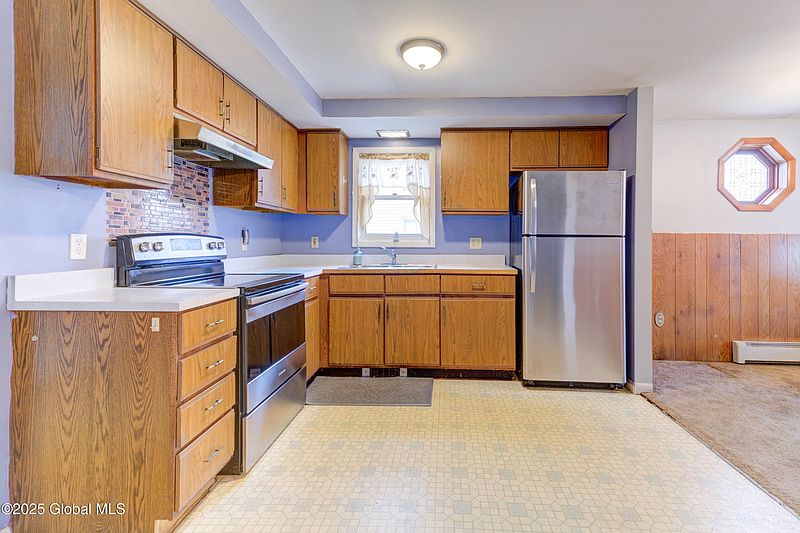 2nd image of 11 Matthew Street